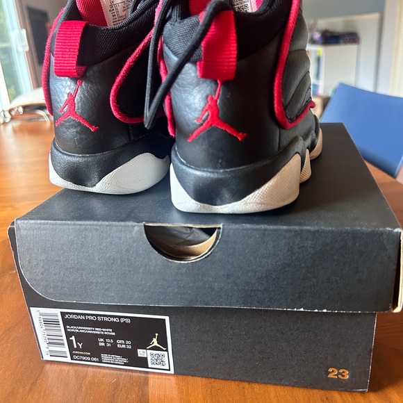 Jordan Pro Strong - Picture 4 of 4